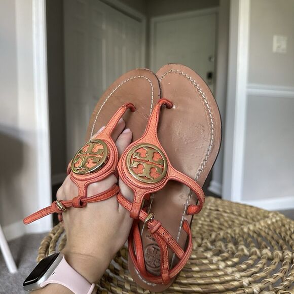Tory Burch Women's Emmy T-Strap Logo Flat Orange Leather Sandals size 6M - Picture 1 of 12